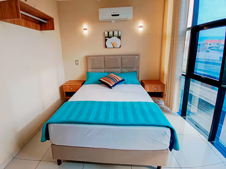 Céntrico Studio — A/C, wifi, baño privado — 2