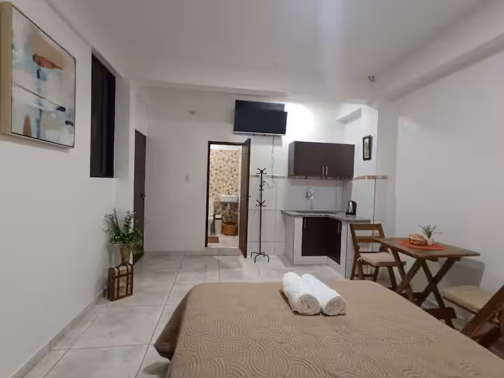 Avenida Principal South Studio — 3