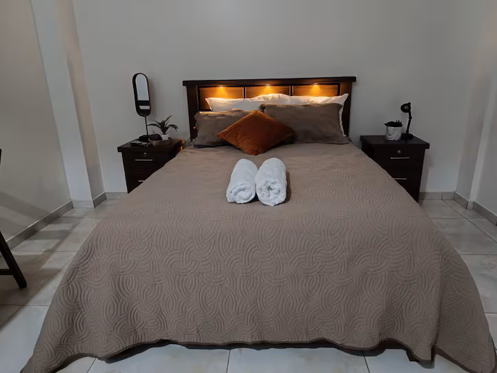 Avenida Principal South Studio — 4